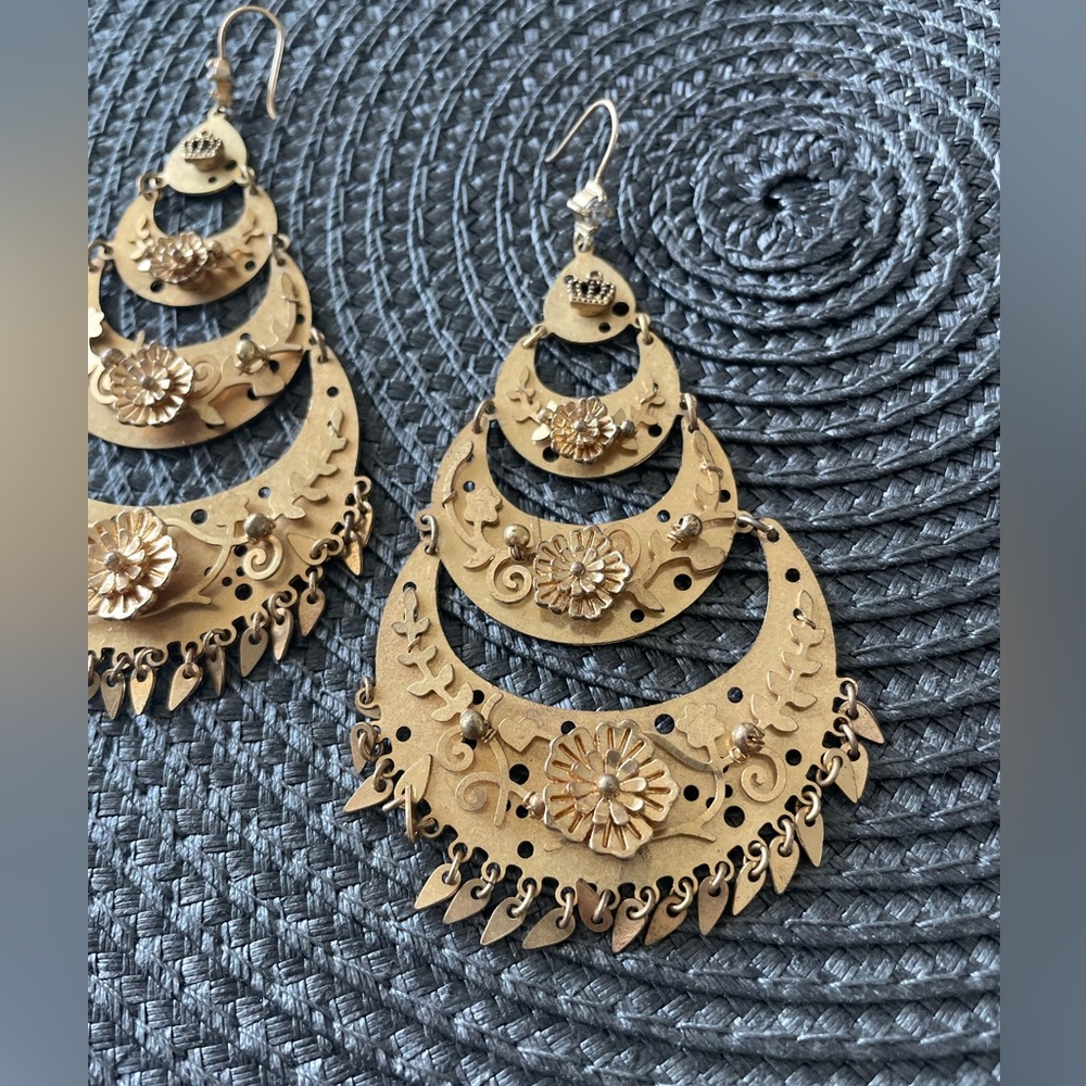 Juicy Couture antique Gold Tone massive Large Earrings - Picture 5 of 6